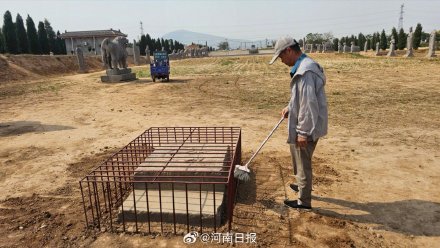 为啥不给石像生盖上玻璃保护罩？