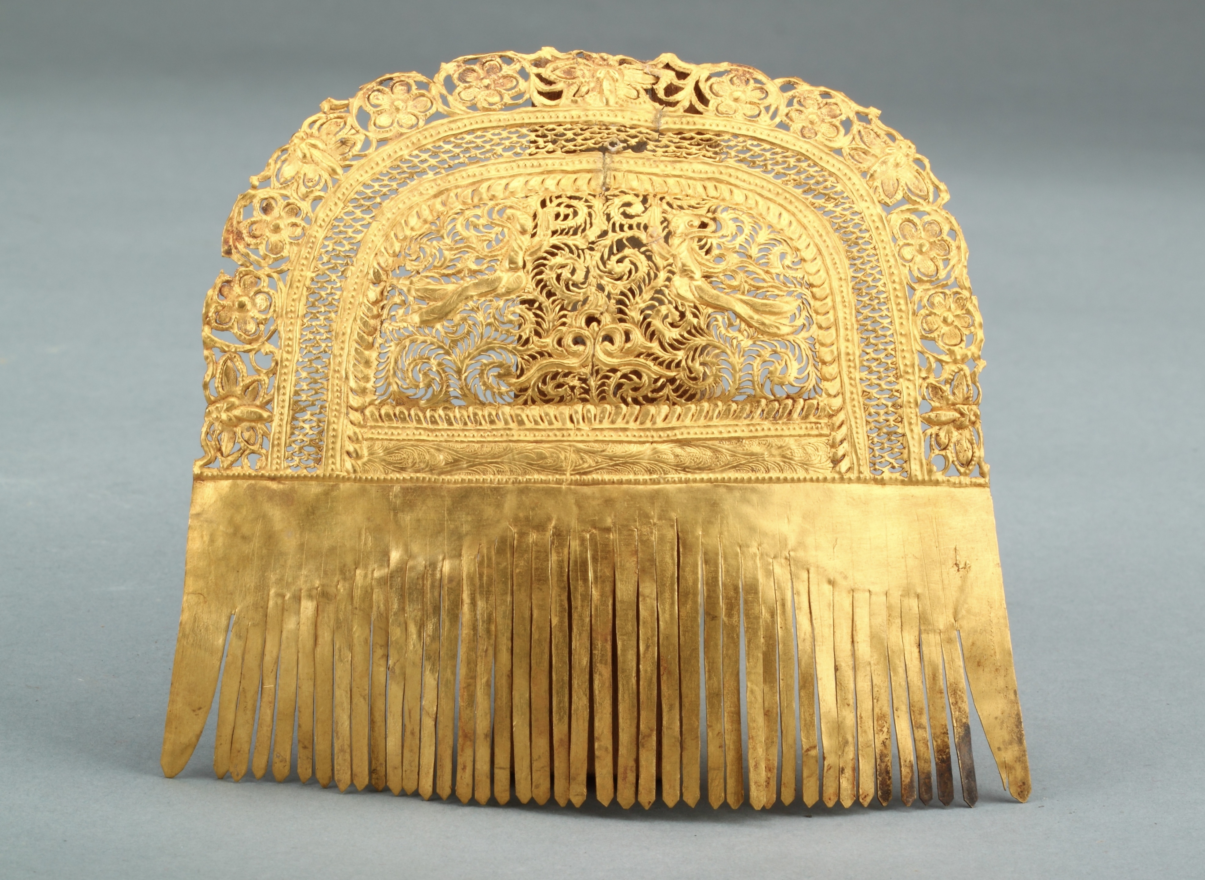 惊艳发型全靠“梳” 跟着唐代人“种草”氛围感发饰 惊艳发型全靠“梳” 跟着唐代人“种草”氛围感发饰