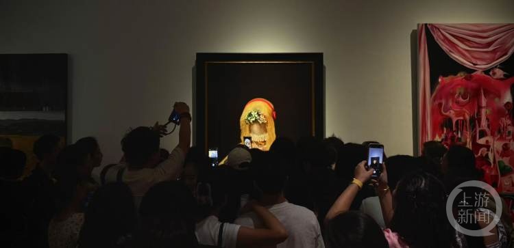 川美毕业生作品《祷》爆火！网友称太逼真，差点就上手“摸了”，作者回应