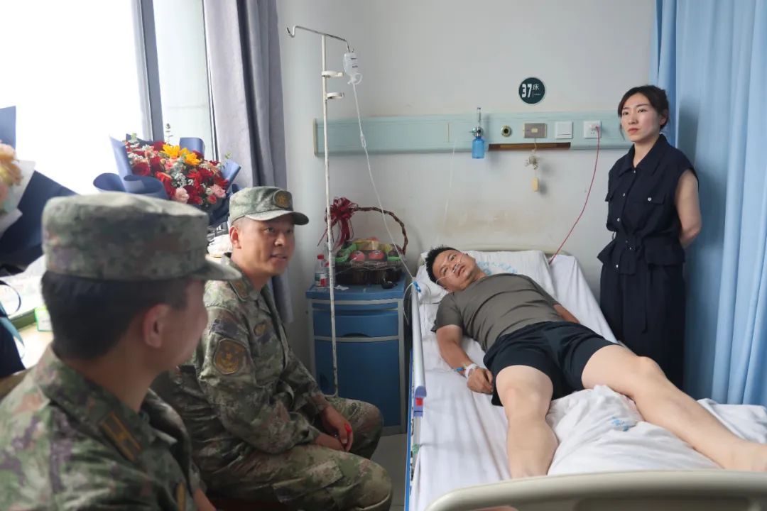 一人救五命的河南籍少校张伟，回家了！