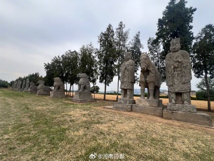 石像生在讲述着什么? 石像生在讲述着什么?