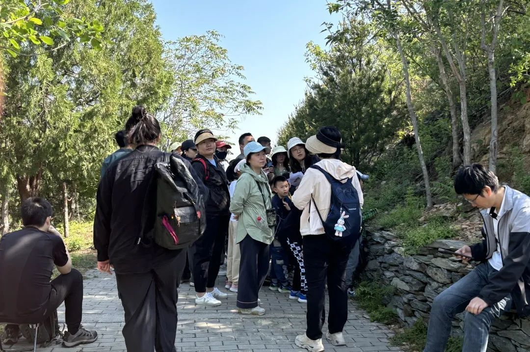 年轻人加入观鸟大军:“打鸟”这个词应当被抵制 年轻人加入观鸟大军:“打鸟”这个词应当被抵制