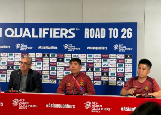 伊万感谢国足球员们的付出,称赢下巴林不容易:王钰栋是中国足球新势力的代表 伊万感谢国足球员们的付出,称赢下巴林不容易:王钰栋是中国足球新势力的代表