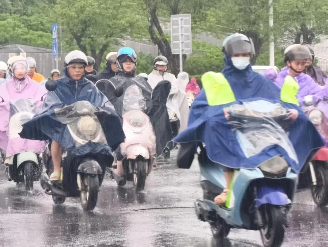 台风“蝴蝶”生成!或登陆广西沿海 台风“蝴蝶”生成!或登陆广西沿海