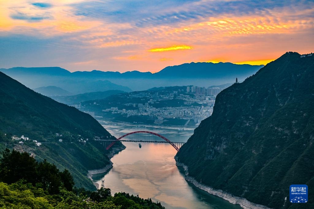 长江巫峡壮美如画 长江巫峡壮美如画