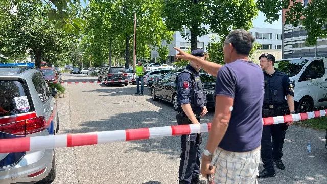 事发校园内，已致10人死亡！凶手作案后疑似自杀…奥地利警方披露详情→