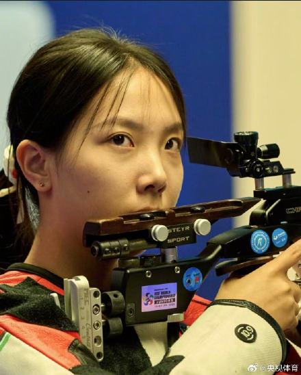 18岁王子菲射击世界杯三连冠 18岁王子菲射击世界杯三连冠