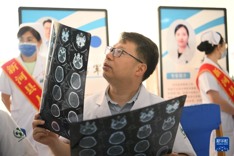 河北新河:义诊下基层 服务暖民心 河北新河:义诊下基层 服务暖民心