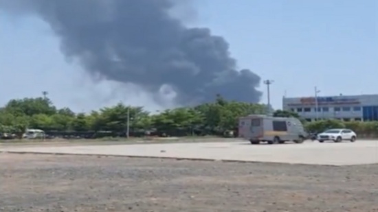 印度客机坠毁事件已造成至少110人死亡 印度客机坠毁事件已造成至少110人死亡