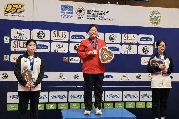 三连冠!射击世界杯,中国选手孙瑜洁再摘金 三连冠!射击世界杯,中国选手孙瑜洁再摘金