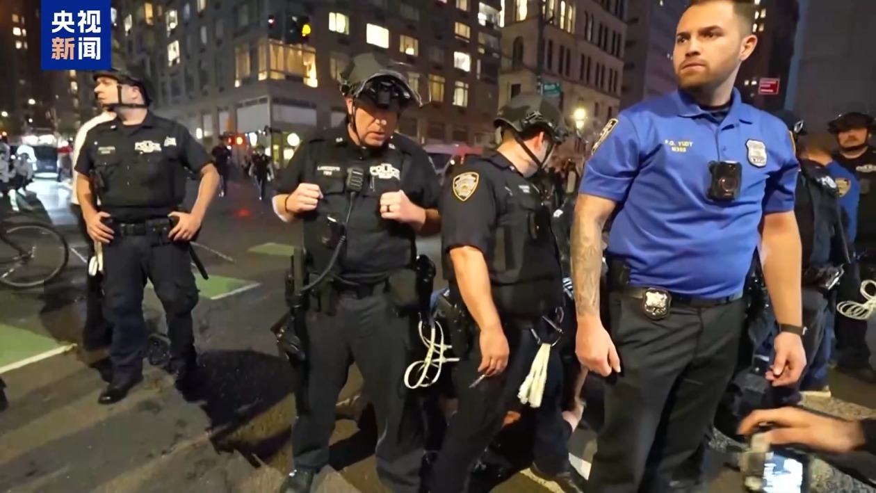 移民执法激化矛盾 美政府将向多地派遣特别行动小组 移民执法激化矛盾 美政府将向多地派遣特别行动小组