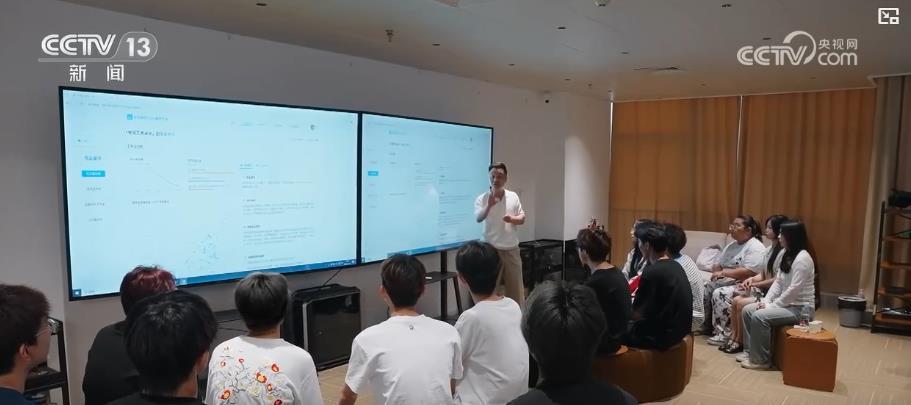 精准帮扶、服务“不断线”……多举措为高校毕业生就业“铺路搭桥” 精准帮扶、服务“不断线”……多举措为高校毕业生就业“铺路搭桥”