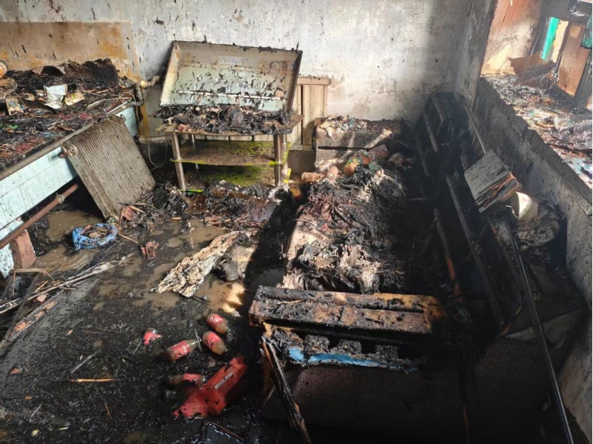 中心温度可达800℃！你还敢随手乱丢吗？