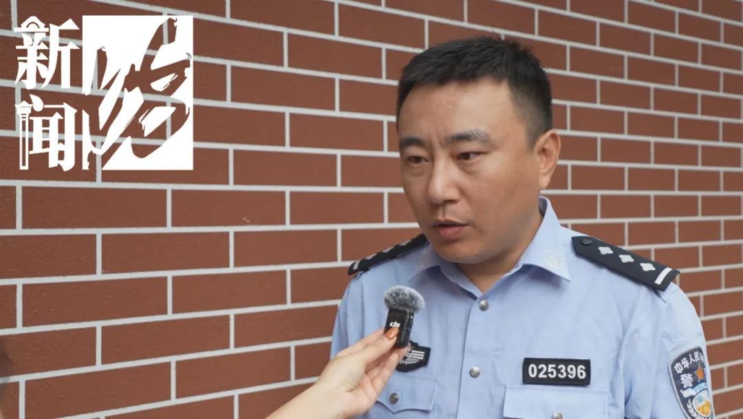 事发上海长宁区！男子开车途中突然吓懵！挡风玻璃惊现“黑影”...