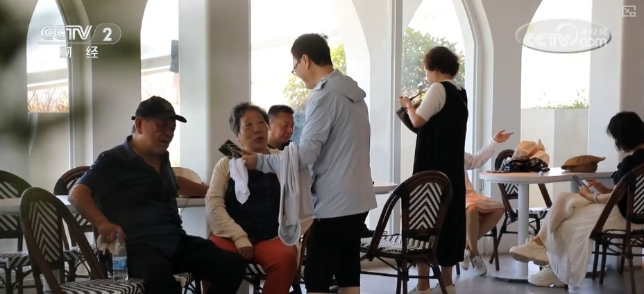 “摄影+康养”火热“出圈” 多业态串联成线激发“银发一族”深度游潜力