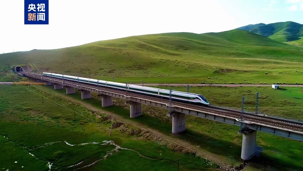 今年入藏旅游专列开行数量和游客量均创5年来新高