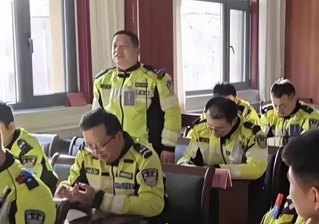 赞！辅警“老陶”的“马路人生”