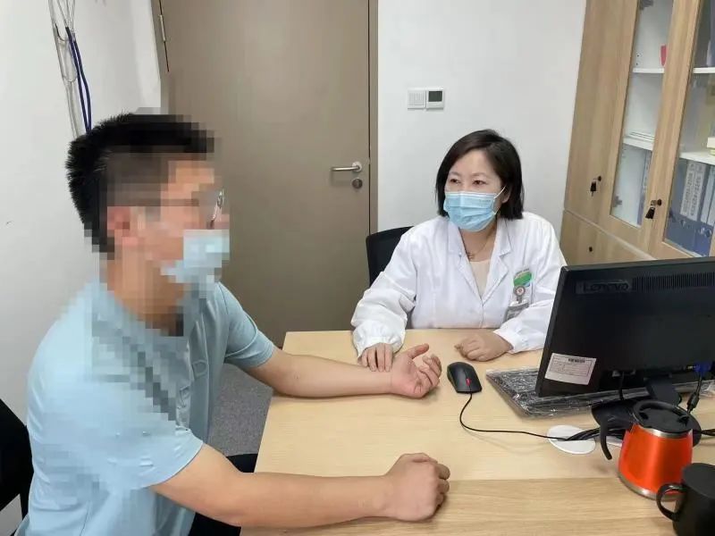 太夸张！女子仅吃了两颗，眼睛差点看不见！最近很多贵州人吃到停不下来