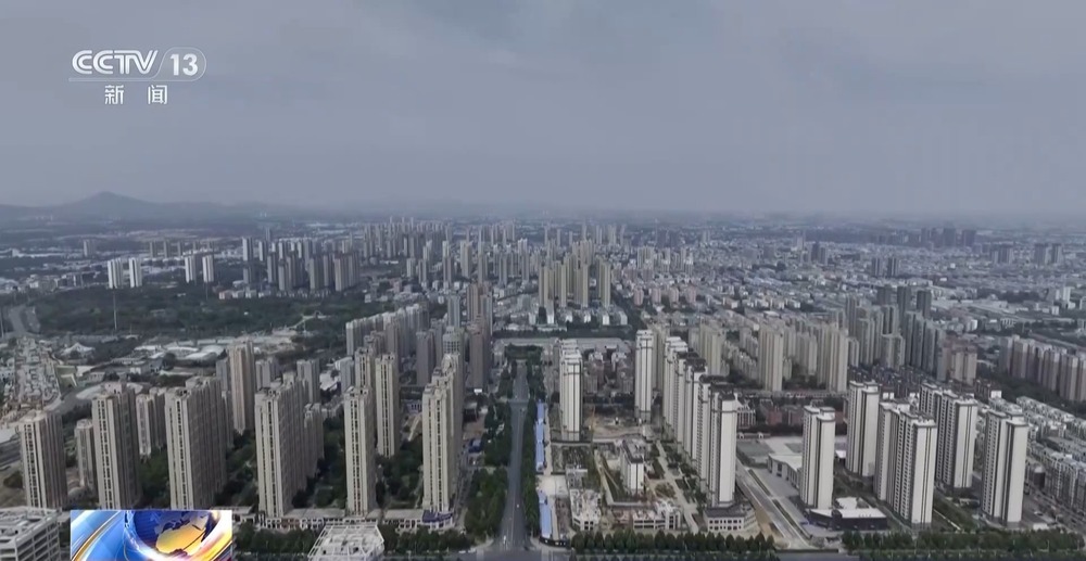 法治在线丨免费翡翠?喷漆石头!直播间“一刀富”全是戏→ 法治在线丨免费翡翠?喷漆石头!直播间“一刀富”全是戏→