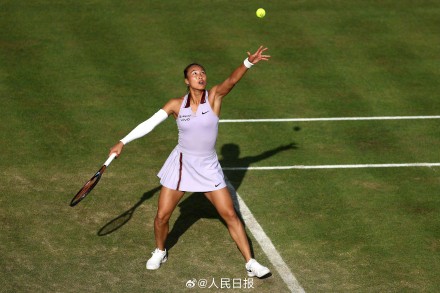 郑钦文收获草地赛季开门红 郑钦文收获草地赛季开门红