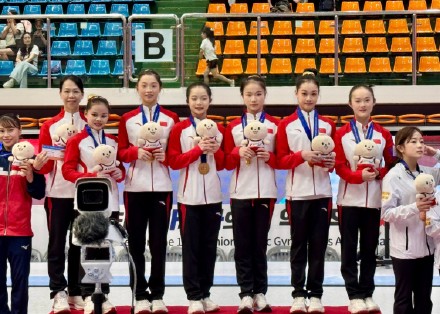 体操亚锦赛中国女团摘金 体操亚锦赛中国女团摘金