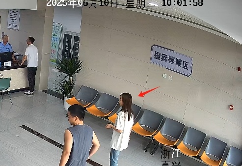 女子走进海宁一派出所：他们说我是逃犯！警员：你真是！