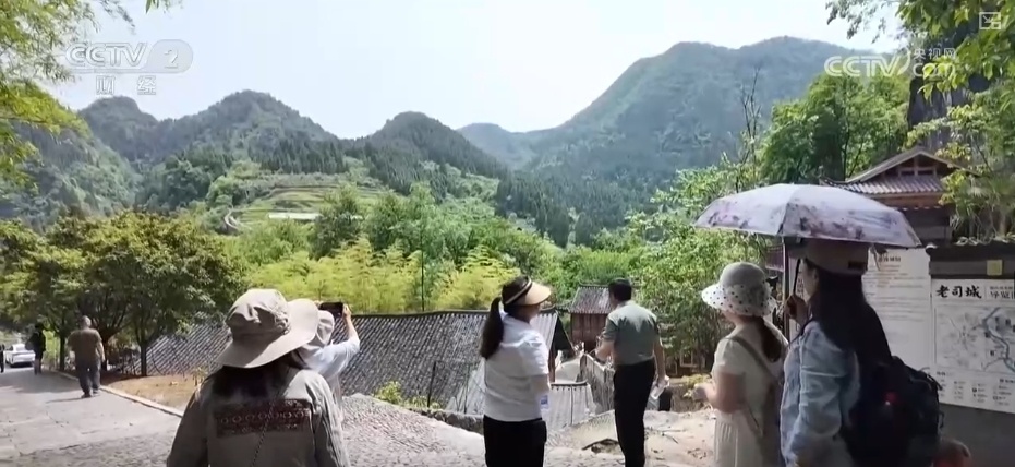斑驳的城墙、古老的建筑“诉说”新故事 “见证”民族文化交流与融合