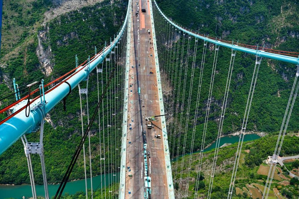 在建世界最高桥成功拆除猫道 通车进入倒计时 在建世界最高桥成功拆除猫道 通车进入倒计时