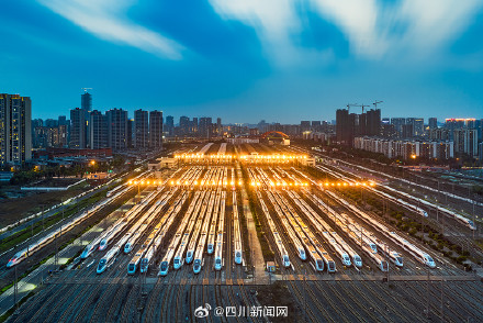 时速250公里卧铺动车时隔十年再次来蓉