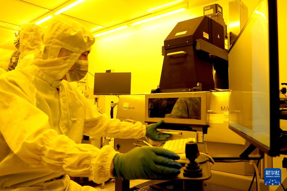 我国侵入式脑机接口进入临床试验阶段 我国侵入式脑机接口进入临床试验阶段