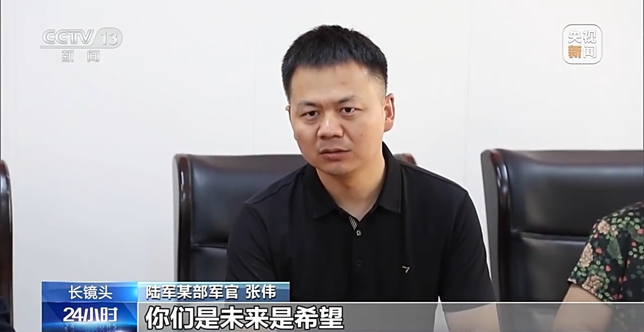 第5次下水救人前，他给母亲重重磕了一个头!