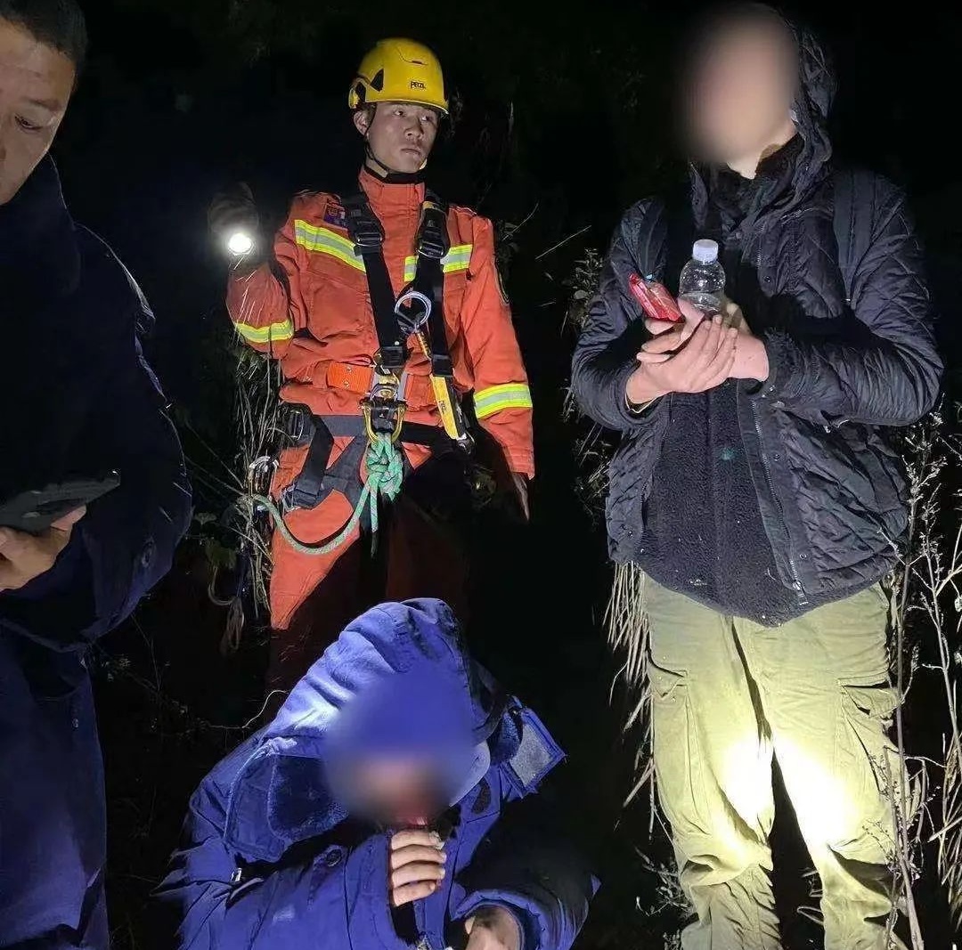 俩未成年女孩进山探险，深夜遇“鬼打墙”！