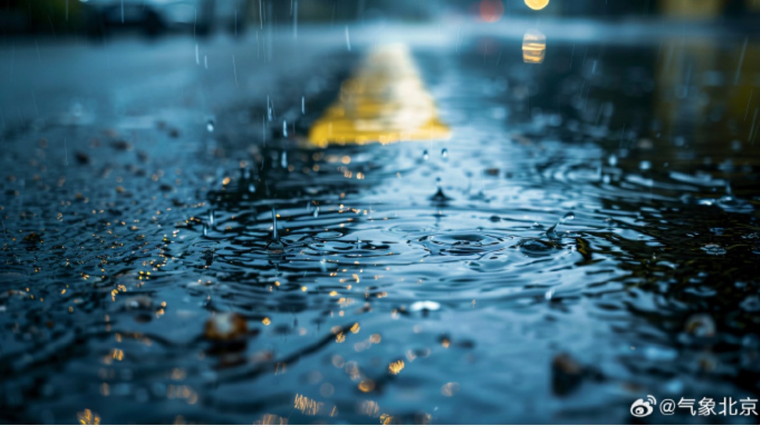 降雨来临！两项蓝色预警齐发布！故宫再现“千龙吐水”奇观
