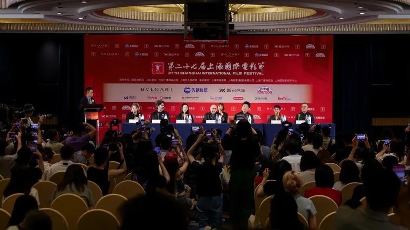 从金爵影帝到电影节评委，黄渤剖析“流量搭档”现象，呼吁剧本创新破局