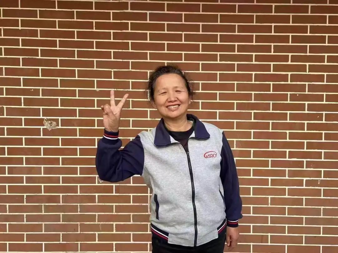55岁阿姨大学毕业：是旧梦重圆，也是新的开始