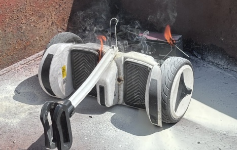 自燃!10秒就能飙到475℃,家里有的快自查 自燃!10秒就能飙到475℃,家里有的快自查