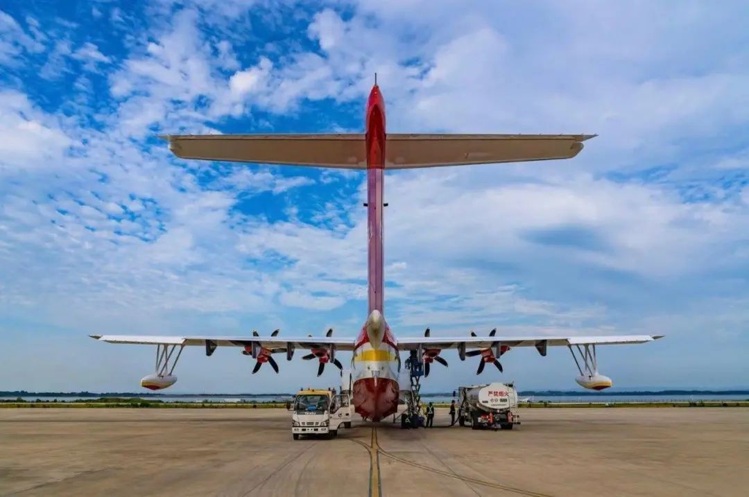 “会游泳的飞机”又有好消息! “会游泳的飞机”又有好消息!