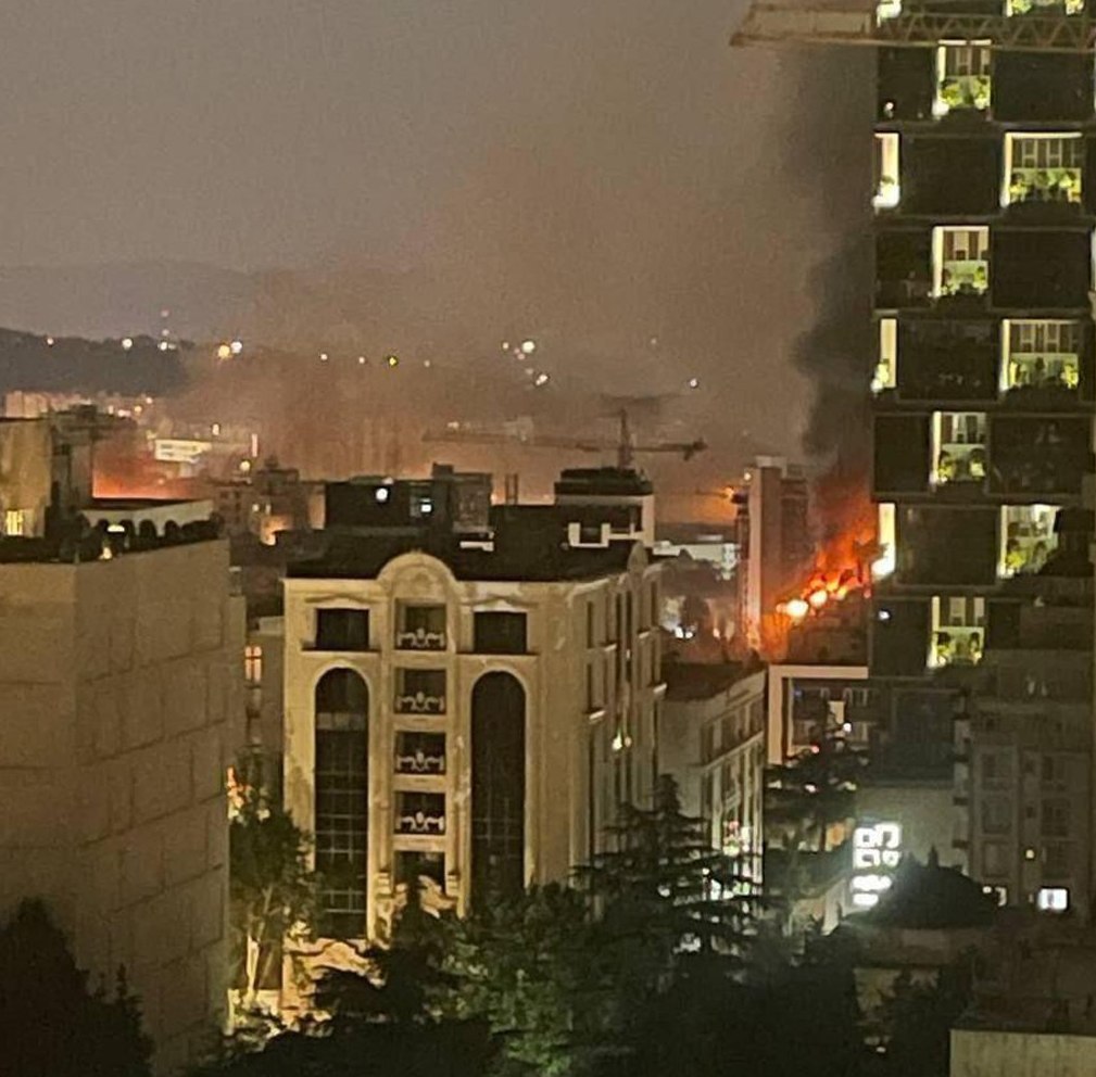 以军称空袭伊朗国防部总部、核计划总部及多处石油设施 以军称空袭伊朗国防部总部、核计划总部及多处石油设施