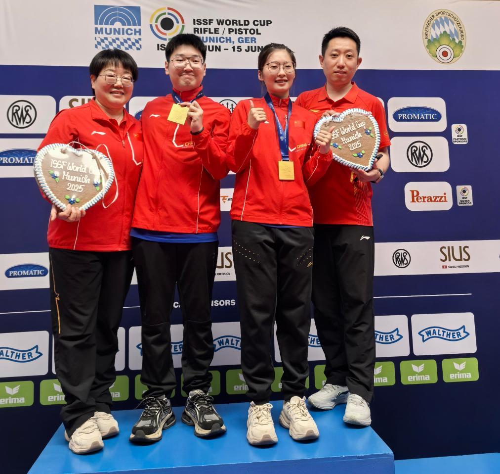 夺一金破一项世界纪录 中国队领衔收官射击世界杯慕尼黑站 夺一金破一项世界纪录 中国队领衔收官射击世界杯慕尼黑站