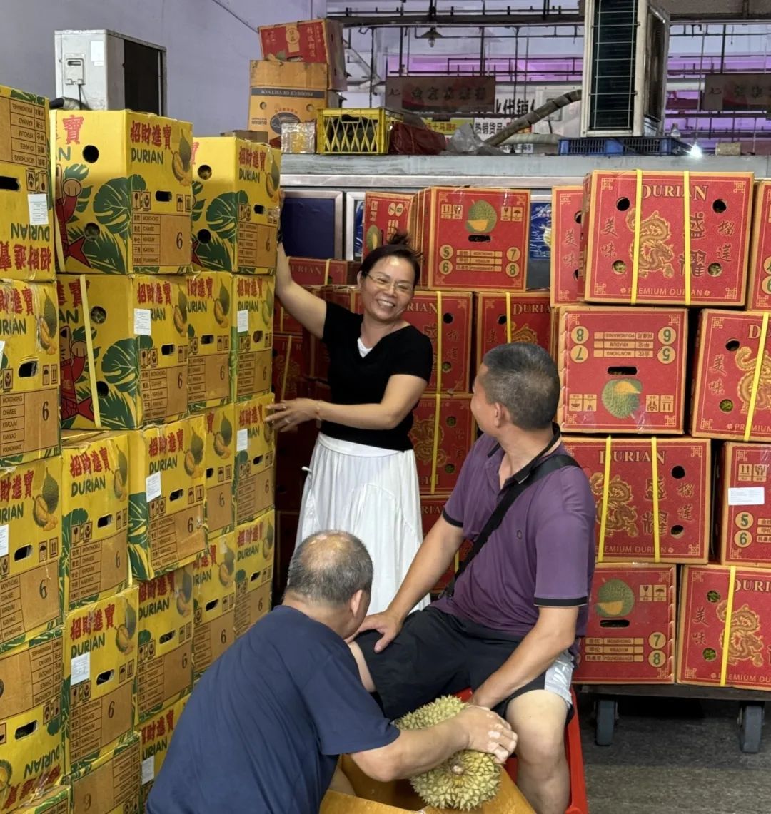 榴莲价格跳水，暴跌70%，网友：感觉还能跌