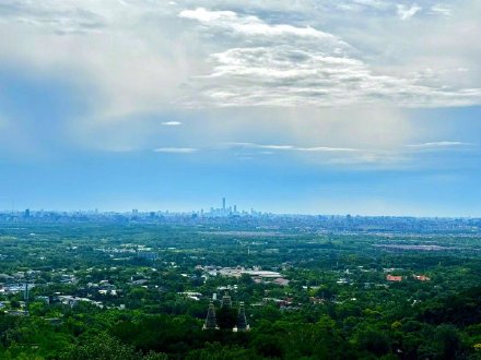 大雨过后现平流雾 京城变身“水墨丹青” 大雨过后现平流雾 京城变身“水墨丹青”