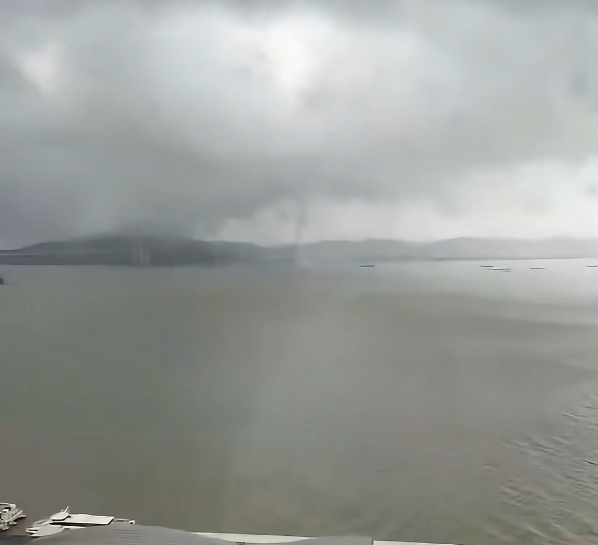 广东出现“跨市”水龙卷！云浮突发暴雨洪涝！未来三天仍有强降水