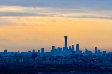 大雨过后现平流雾 京城变身“水墨丹青” 大雨过后现平流雾 京城变身“水墨丹青”