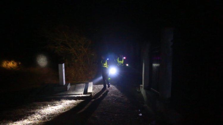 598张!铺满地!广西边境查获一批走私鳄鱼皮 598张!铺满地!广西边境查获一批走私鳄鱼皮