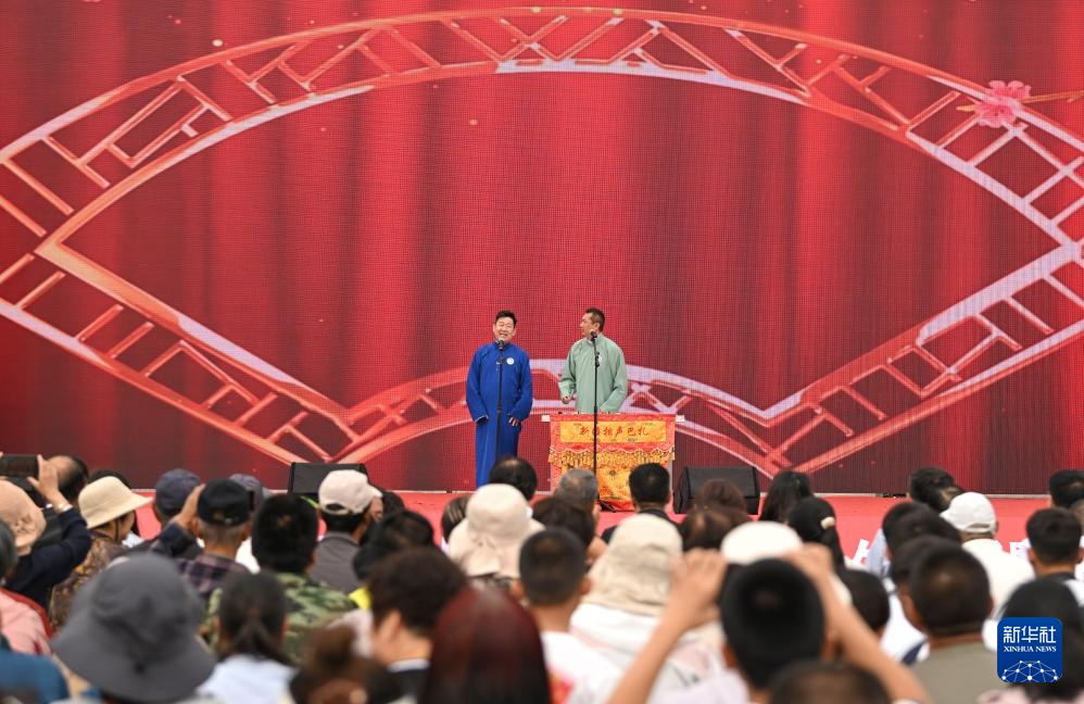 文艺演出到边陲