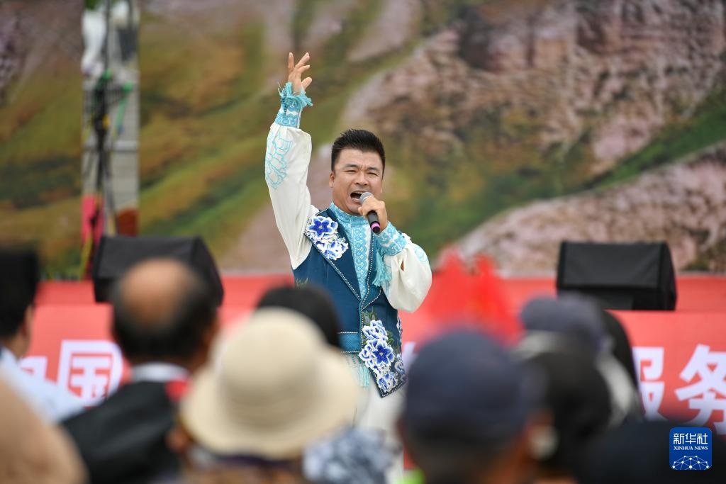 文艺演出到边陲