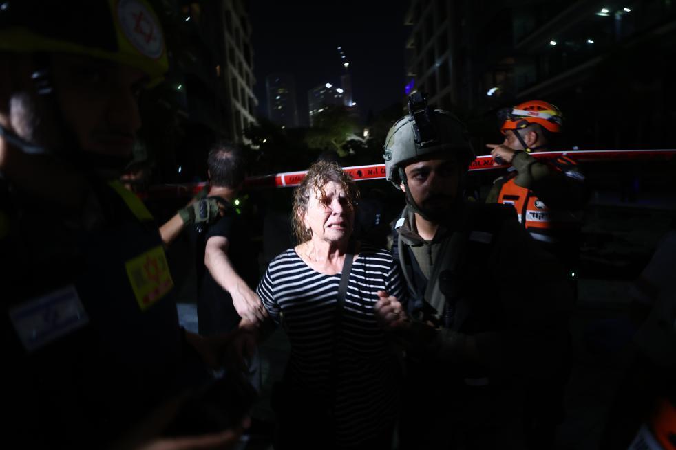 以色列首袭伊朗能源设施 美伊谈判陷入停滞 以色列首袭伊朗能源设施 美伊谈判陷入停滞