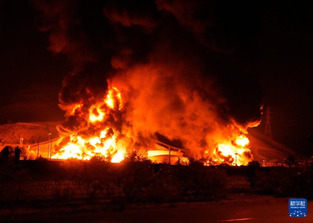 伊朗德黑兰两处储油设施遭袭 伊朗德黑兰两处储油设施遭袭