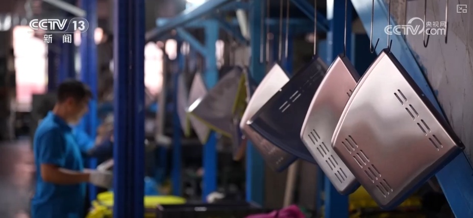 研发迭代锻造竞争力 小家电“烤”出“硬实力”闯出海外大市场 研发迭代锻造竞争力 小家电“烤”出“硬实力”闯出海外大市场