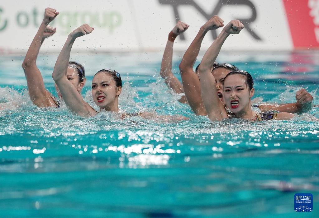 花样游泳世界杯总决赛:中国队夺得集体技巧自选冠军 花样游泳世界杯总决赛:中国队夺得集体技巧自选冠军